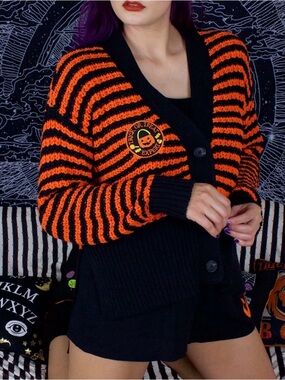 Black Thorn-Halloween “trick or treat expert” striped cardigan-size small